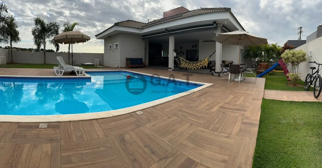 Foto 7 de Casa de Condomínio com 3 quartos à venda, 280m2 em Aracoiaba Da Serra - SP