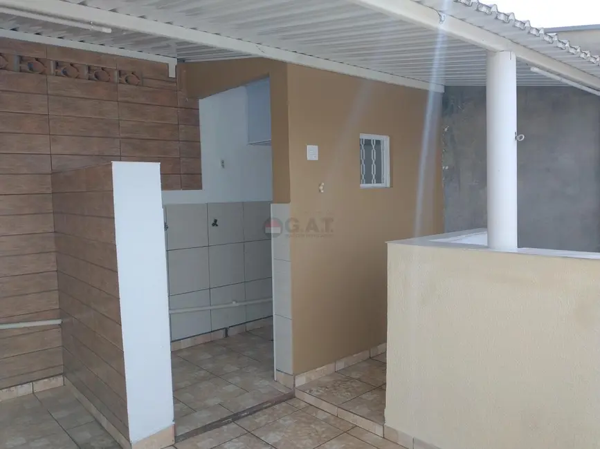 Casa com 3 quartos para alugar, 140m2 em Parque Vitória Régia, Sorocaba - SP - imagem 6 Foto 6 de Casa com 3 quartos para alugar, 140m2 em Parque Vitória Régia, Sorocaba - SP