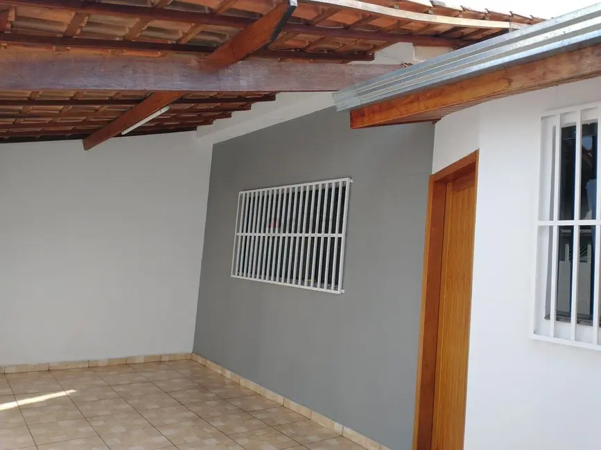Casa com 3 quartos para alugar, 140m2 em Parque Vitória Régia, Sorocaba - SP - imagem 1 Foto 1 de Casa com 3 quartos para alugar, 140m2 em Parque Vitória Régia, Sorocaba - SP