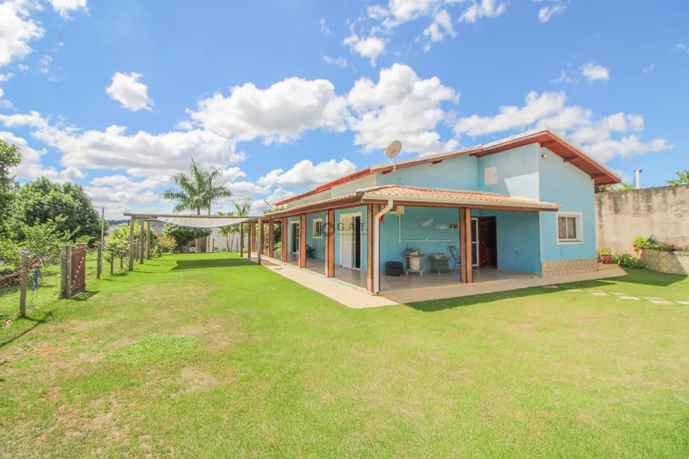 Foto 1 de Casa de Condomínio com 3 quartos à venda, 270m2 em Aracoiaba Da Serra - SP