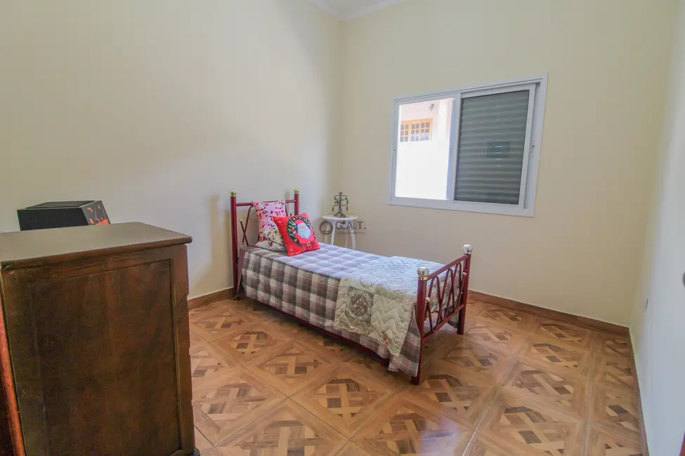 Foto 2 de Casa de Condomínio com 3 quartos à venda, 270m2 em Aracoiaba Da Serra - SP