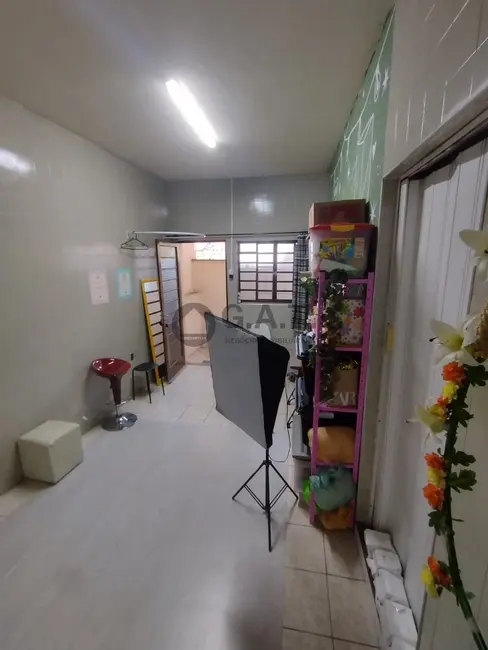 Casa com 4 quartos à venda, 238m2 em Vila Hortência, Sorocaba - SP - imagem 4 Foto 4 de Casa com 4 quartos à venda, 238m2 em Vila Hortência, Sorocaba - SP