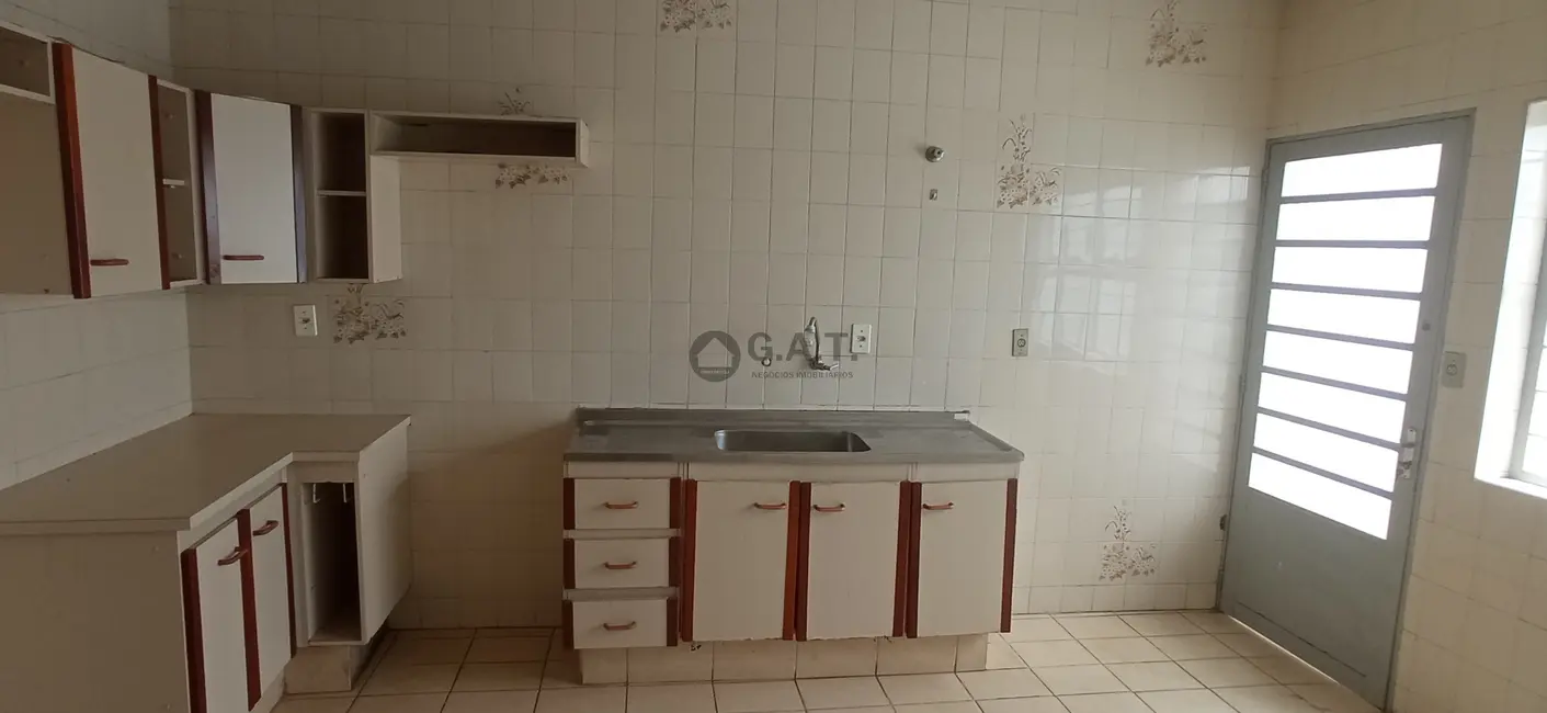 Apartamento com 2 quartos para alugar, 125m2 em Centro, Sorocaba - SP - imagem 4 Foto 4 de Apartamento com 2 quartos para alugar, 125m2 em Centro, Sorocaba - SP