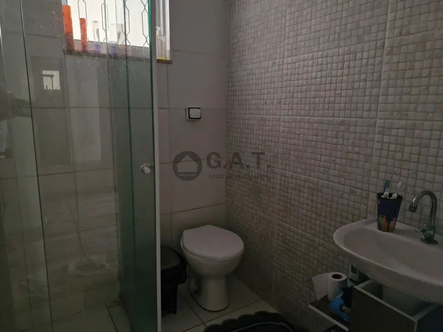 Casa com 2 quartos à venda, 80m2 em Jardim Aeroporto, Sorocaba - SP - imagem 4 Foto 4 de Casa com 2 quartos à venda, 80m2 em Jardim Aeroporto, Sorocaba - SP