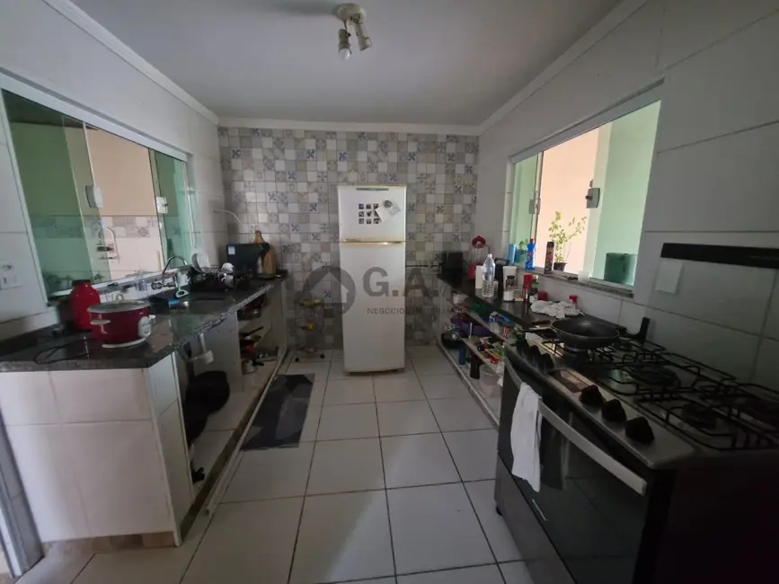Casa com 2 quartos à venda, 80m2 em Jardim Aeroporto, Sorocaba - SP - imagem 8 Foto 8 de Casa com 2 quartos à venda, 80m2 em Jardim Aeroporto, Sorocaba - SP