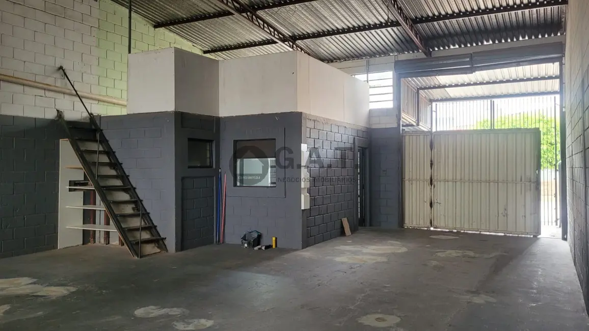 Foto 3 de Armazém / Galpão à venda e para alugar, 310m2 em Vila Nova Sorocaba, Sorocaba - SP