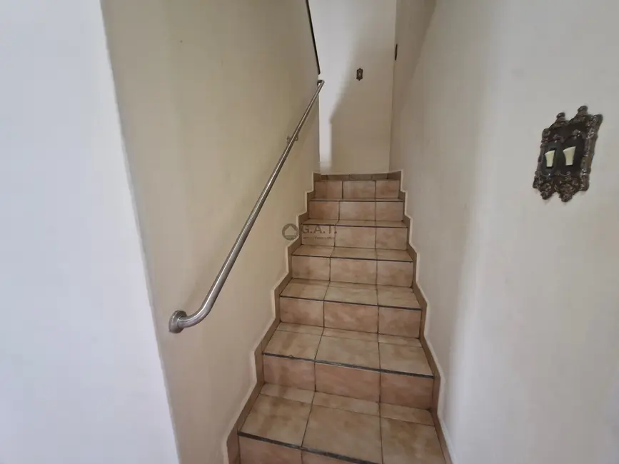 Casa com 3 quartos à venda, 200m2 em Vila São Caetano, Sorocaba - SP - imagem 5 Foto 5 de Casa com 3 quartos à venda, 200m2 em Vila São Caetano, Sorocaba - SP