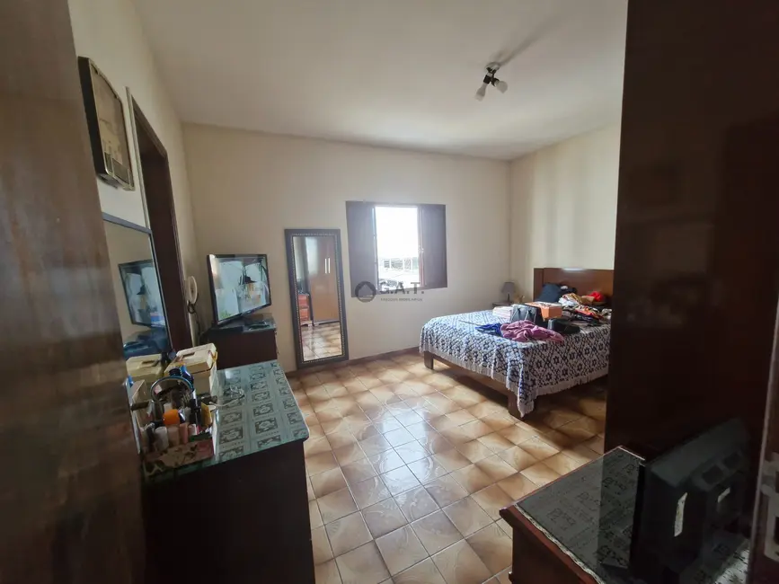 Casa com 3 quartos à venda, 200m2 em Vila São Caetano, Sorocaba - SP - imagem 9 Foto 9 de Casa com 3 quartos à venda, 200m2 em Vila São Caetano, Sorocaba - SP