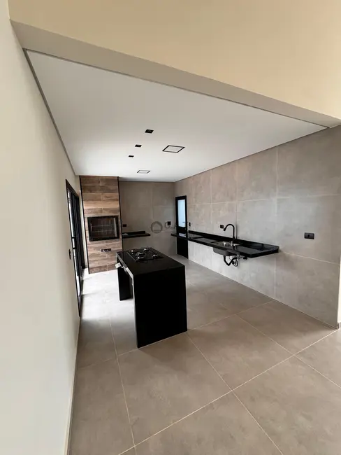 Casa de Condomínio com 3 quartos à venda, 130m2 em Wanel Ville, Sorocaba - SP - imagem 4 Foto 4 de Casa de Condomínio com 3 quartos à venda, 130m2 em Wanel Ville, Sorocaba - SP