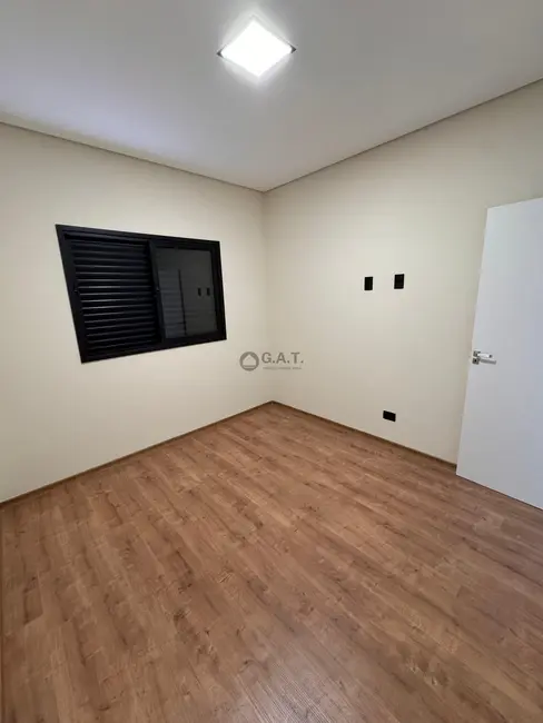 Casa de Condomínio com 3 quartos à venda, 130m2 em Wanel Ville, Sorocaba - SP - imagem 9 Foto 9 de Casa de Condomínio com 3 quartos à venda, 130m2 em Wanel Ville, Sorocaba - SP