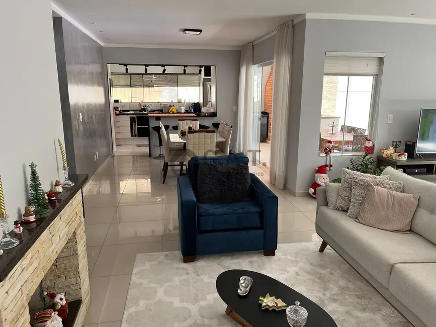 Casa de Condomínio com 4 quartos à venda, 250m2 em Boa Vista, Sorocaba - SP - imagem 3 Foto 3 de Casa de Condomínio com 4 quartos à venda, 250m2 em Boa Vista, Sorocaba - SP