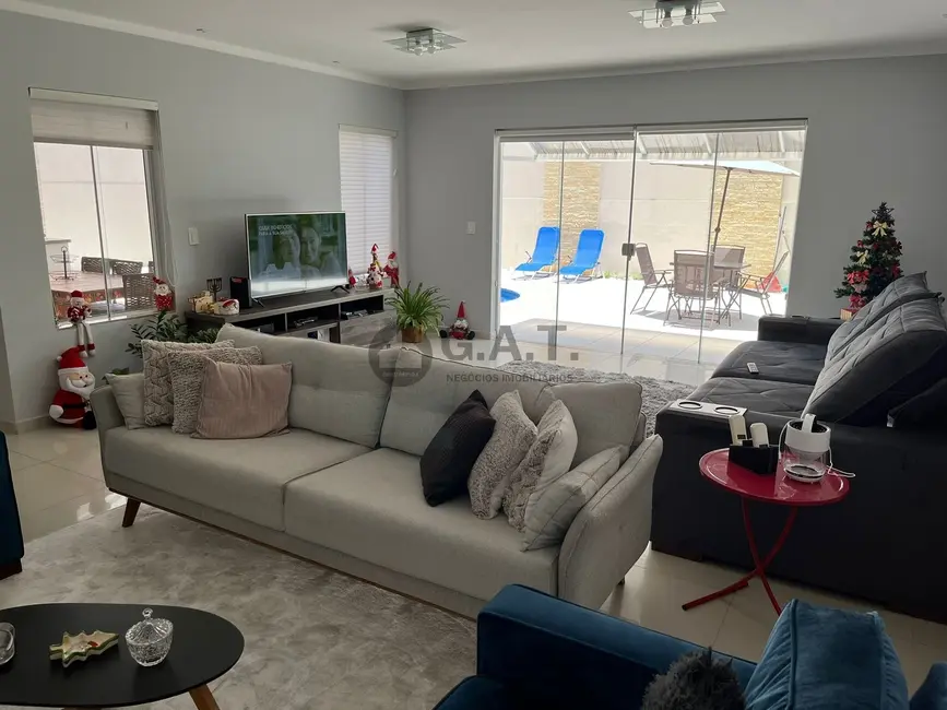 Casa de Condomínio com 4 quartos à venda, 250m2 em Boa Vista, Sorocaba - SP - imagem 4 Foto 4 de Casa de Condomínio com 4 quartos à venda, 250m2 em Boa Vista, Sorocaba - SP