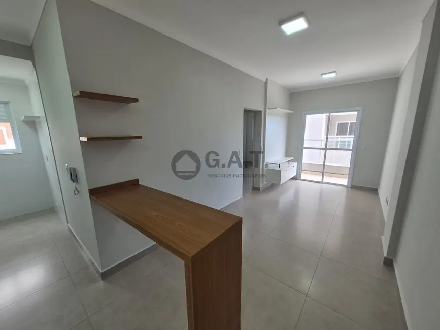 Foto 3 de Apartamento com 2 quartos para alugar, 52m2 em Parque Campolim, Sorocaba - SP