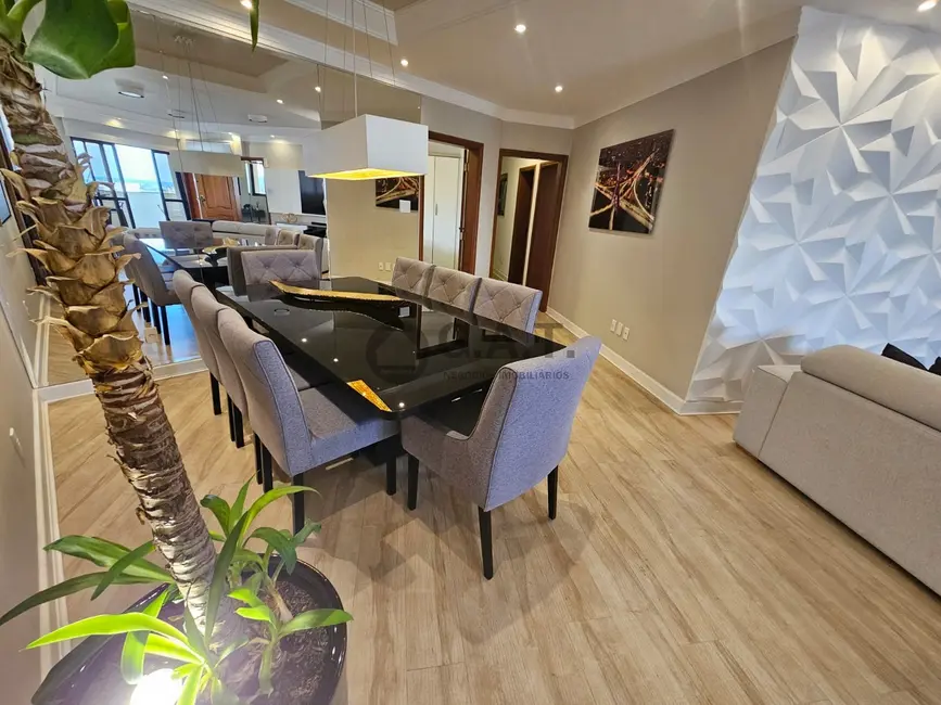 Apartamento com 3 quartos à venda, 217m2 em Centro, Sorocaba - SP - imagem 7 Foto 7 de Apartamento com 3 quartos à venda, 217m2 em Centro, Sorocaba - SP