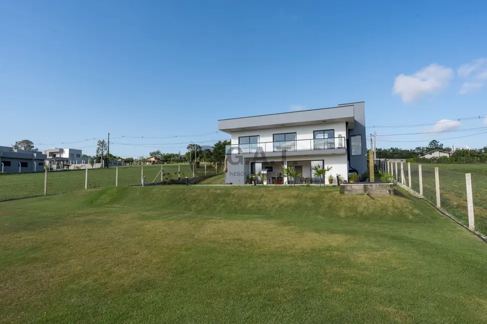 Casa de Condomínio com 4 quartos à venda, 300m2 em Alambari - SP - imagem 3 Foto 3 de Casa de Condomínio com 4 quartos à venda, 300m2 em Alambari - SP