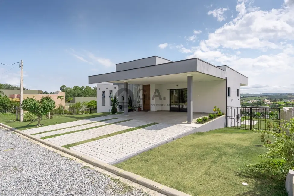 Casa de Condomínio com 4 quartos à venda, 300m2 em Alambari - SP - imagem 9 Foto 9 de Casa de Condomínio com 4 quartos à venda, 300m2 em Alambari - SP