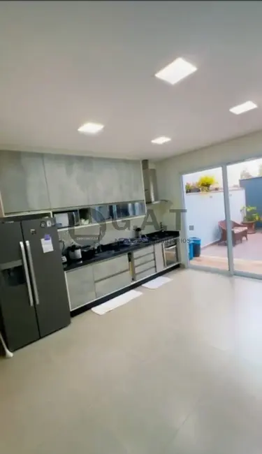 Casa de Condomínio com 3 quartos à venda, 200m2 em Jardim Novo Horizonte, Sorocaba - SP - imagem 6 Foto 6 de Casa de Condomínio com 3 quartos à venda, 200m2 em Jardim Novo Horizonte, Sorocaba - SP