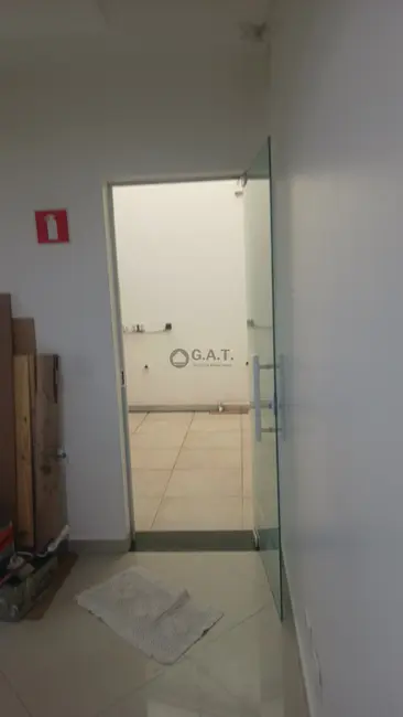 Foto 3 de Sala Comercial para alugar, 190m2 em Jardim Santa Rosália, Sorocaba - SP