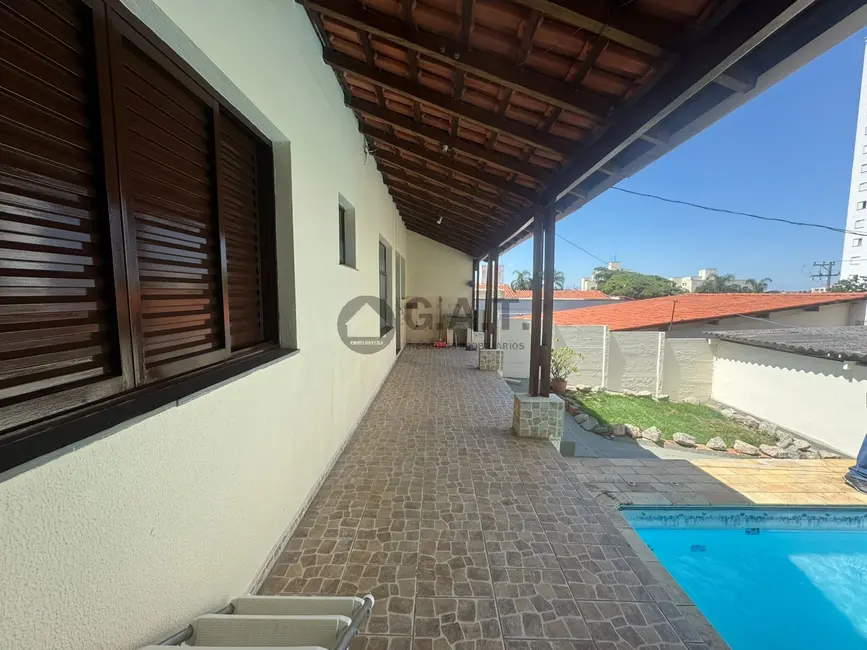 Casa com 3 quartos à venda, 298m2 em Vila Trujillo, Sorocaba - SP - imagem 7 Foto 7 de Casa com 3 quartos à venda, 298m2 em Vila Trujillo, Sorocaba - SP