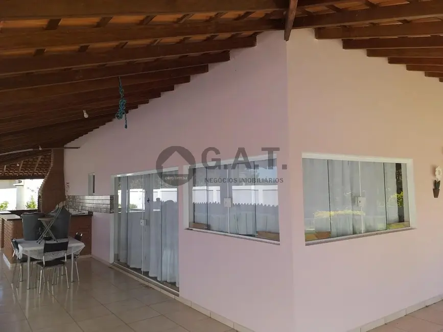 Foto 3 de Chácara com 3 quartos à venda, 337m2 em Aracoiaba Da Serra - SP