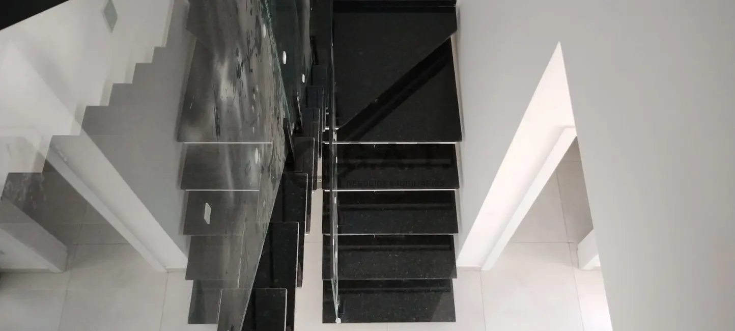 Foto 2 de Casa de Condomínio com 3 quartos para alugar, 153m2 em Cajuru do Sul, Sorocaba - SP