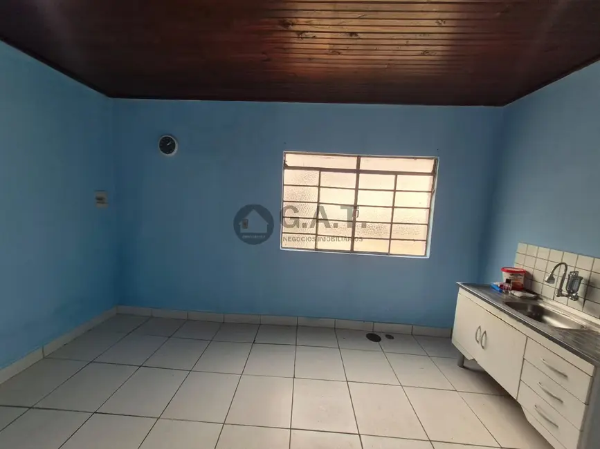 Casa com 2 quartos para alugar, 80m2 em Vila Lucy, Sorocaba - SP - imagem 6 Foto 6 de Casa com 2 quartos para alugar, 80m2 em Vila Lucy, Sorocaba - SP