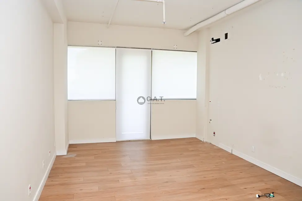 Sala Comercial à venda, 32m2 em Votorantim - SP - imagem 9 Foto 9 de Sala Comercial à venda, 32m2 em Votorantim - SP