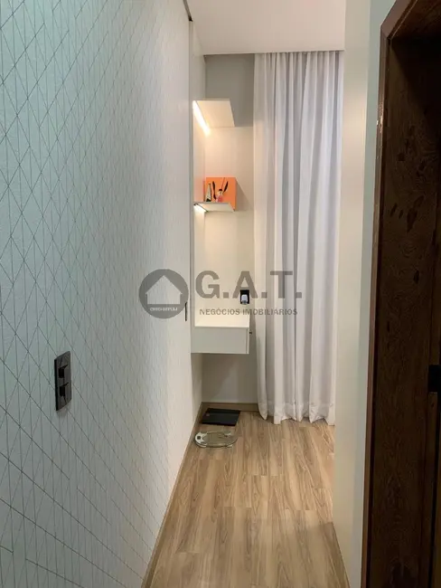 Casa de Condomínio com 3 quartos à venda, 200m2 em Horto Florestal, Sorocaba - SP - imagem 2 Foto 2 de Casa de Condomínio com 3 quartos à venda, 200m2 em Horto Florestal, Sorocaba - SP