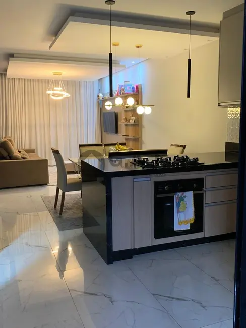 Casa de Condomínio com 3 quartos à venda, 200m2 em Horto Florestal, Sorocaba - SP - imagem 6 Foto 6 de Casa de Condomínio com 3 quartos à venda, 200m2 em Horto Florestal, Sorocaba - SP