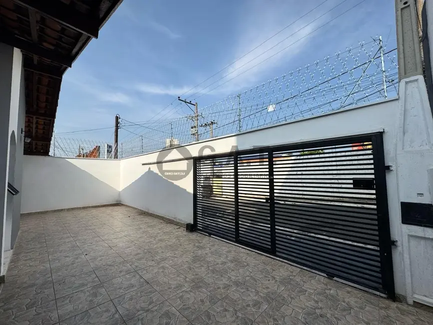 Casa com 3 quartos para alugar, 275m2 em Jardim Santa Rosália, Sorocaba - SP - imagem 3 Foto 3 de Casa com 3 quartos para alugar, 275m2 em Jardim Santa Rosália, Sorocaba - SP