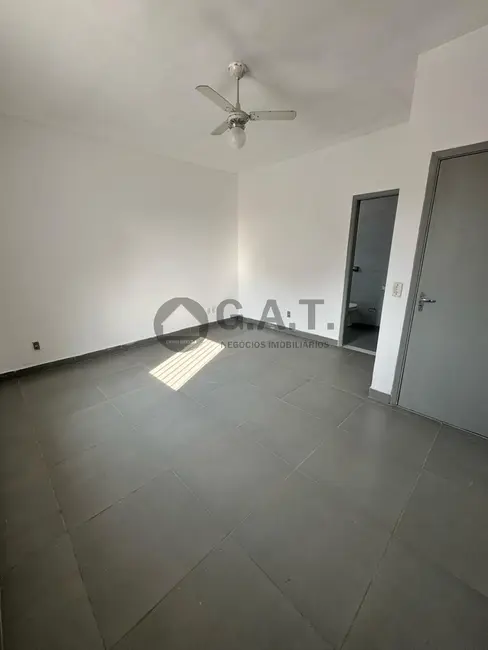 Casa com 3 quartos para alugar, 275m2 em Jardim Santa Rosália, Sorocaba - SP - imagem 5 Foto 5 de Casa com 3 quartos para alugar, 275m2 em Jardim Santa Rosália, Sorocaba - SP