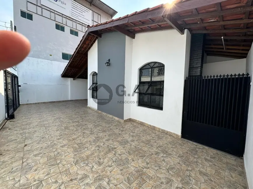 Casa com 3 quartos para alugar, 275m2 em Jardim Santa Rosália, Sorocaba - SP - imagem 6 Foto 6 de Casa com 3 quartos para alugar, 275m2 em Jardim Santa Rosália, Sorocaba - SP