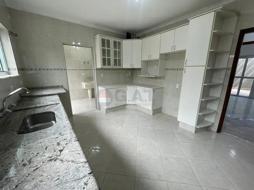 Casa com 5 quartos à venda, 360m2 em Vila Barão, Sorocaba - SP - imagem 8 Foto 8 de Casa com 5 quartos à venda, 360m2 em Vila Barão, Sorocaba - SP