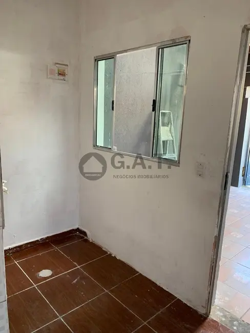 Foto 2 de Casa com 1 quarto para alugar, 80m2 em Jardim Montreal, Sorocaba - SP