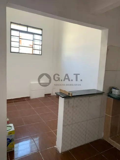 Foto 7 de Casa com 1 quarto para alugar, 80m2 em Jardim Montreal, Sorocaba - SP