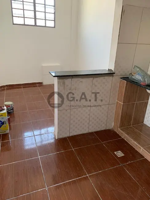 Foto 4 de Casa com 1 quarto para alugar, 80m2 em Jardim Montreal, Sorocaba - SP
