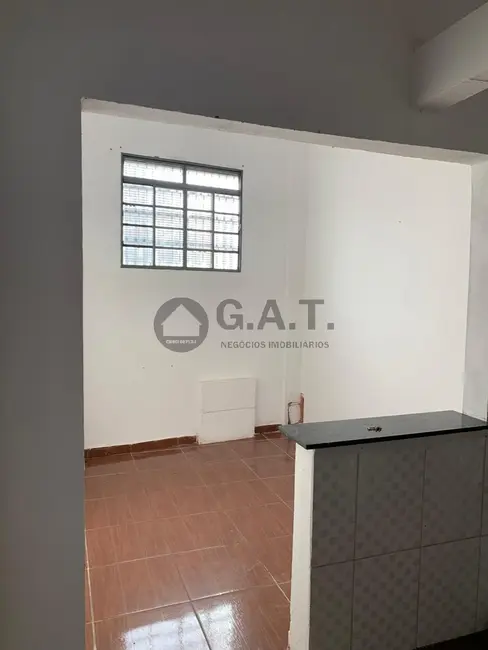 Foto 1 de Casa com 1 quarto para alugar, 80m2 em Jardim Montreal, Sorocaba - SP
