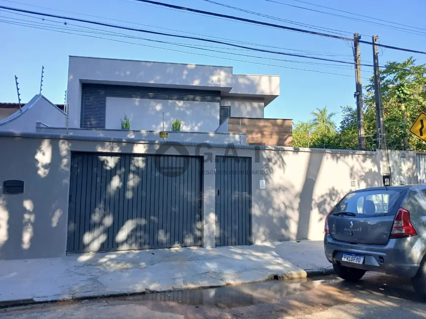 Foto 1 de Casa com 4 quartos à venda, 220m2 em Jardim São Carlos, Sorocaba - SP