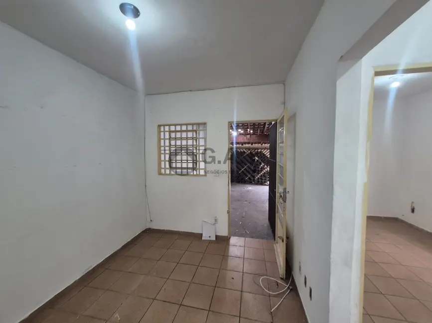 Casa com 2 quartos para alugar, 60m2 em Vila Eros, Sorocaba - SP - imagem 8 Foto 8 de Casa com 2 quartos para alugar, 60m2 em Vila Eros, Sorocaba - SP