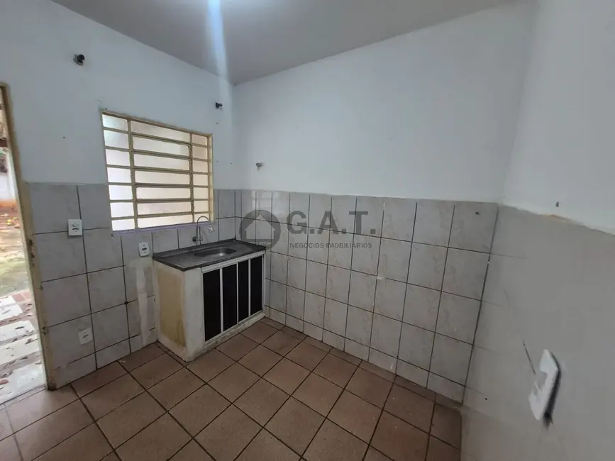 Casa com 2 quartos para alugar, 60m2 em Vila Eros, Sorocaba - SP - imagem 6 Foto 6 de Casa com 2 quartos para alugar, 60m2 em Vila Eros, Sorocaba - SP