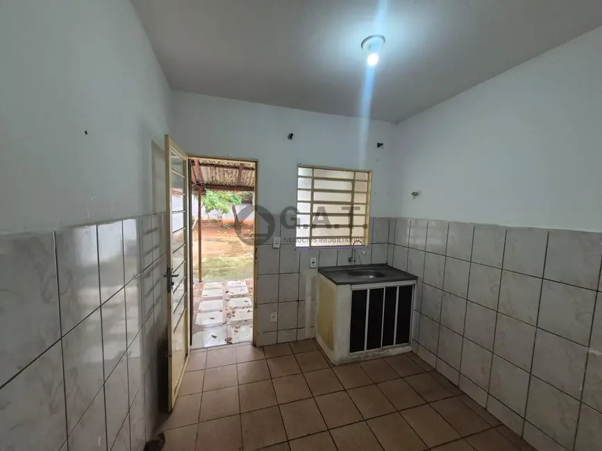 Casa com 2 quartos para alugar, 60m2 em Vila Eros, Sorocaba - SP - imagem 5 Foto 5 de Casa com 2 quartos para alugar, 60m2 em Vila Eros, Sorocaba - SP