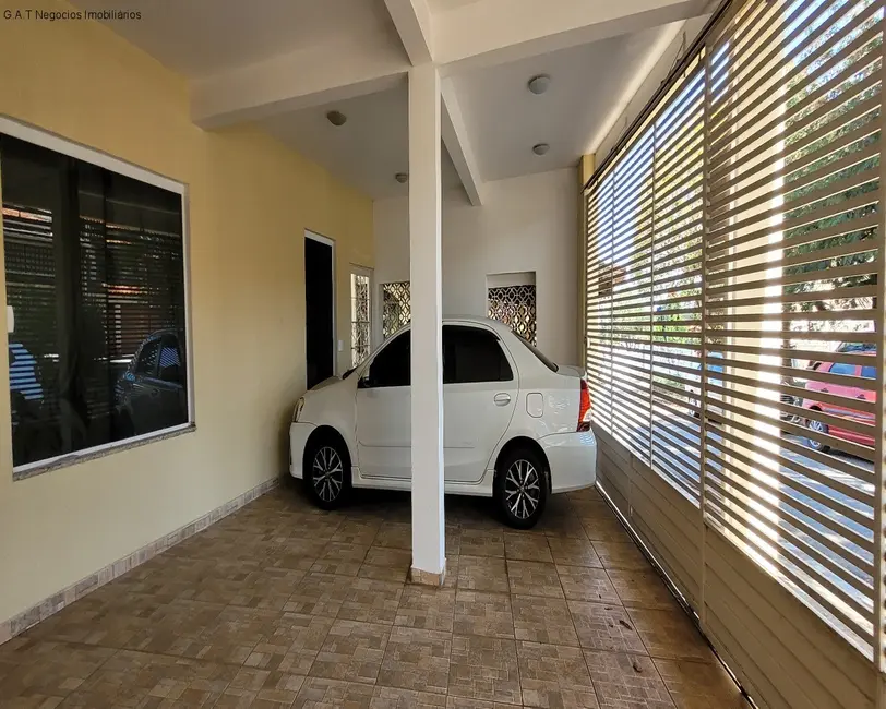 Casa com 5 quartos para alugar, 270m2 em Vila Hortência, Sorocaba - SP - imagem 4 Foto 4 de Casa com 5 quartos para alugar, 270m2 em Vila Hortência, Sorocaba - SP