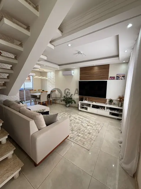 Casa de Condomínio com 3 quartos à venda, 147m2 em Além Ponte, Sorocaba - SP - imagem 4 Foto 4 de Casa de Condomínio com 3 quartos à venda, 147m2 em Além Ponte, Sorocaba - SP
