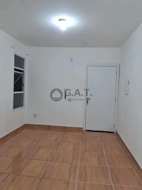 Foto 9 de Apartamento com 2 quartos para alugar, 45m2 em Aparecidinha, Sorocaba - SP