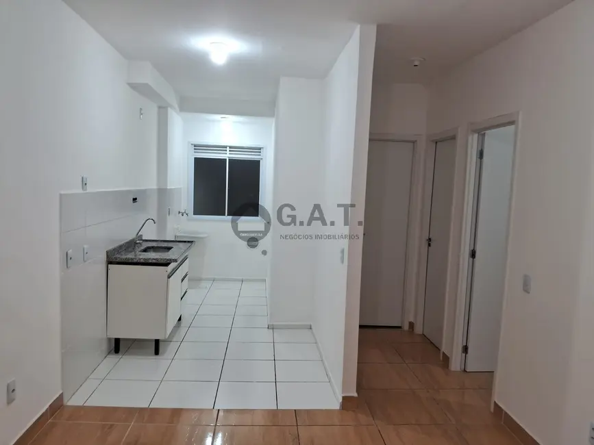 Foto 1 de Apartamento com 2 quartos para alugar, 45m2 em Aparecidinha, Sorocaba - SP