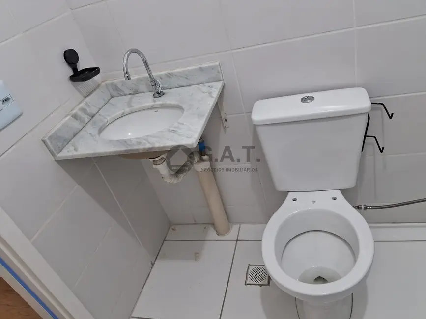 Foto 4 de Apartamento com 2 quartos para alugar, 45m2 em Aparecidinha, Sorocaba - SP