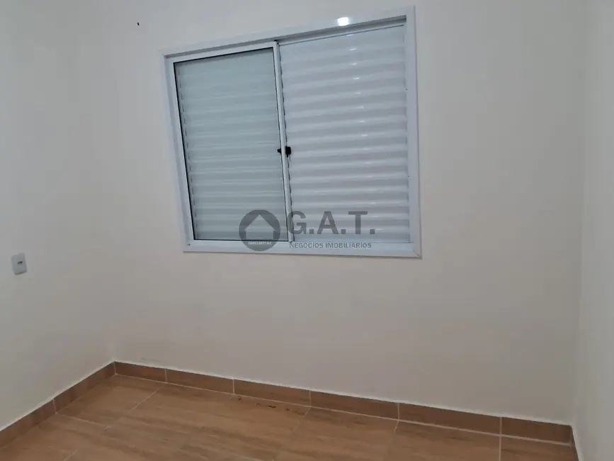 Foto 6 de Apartamento com 2 quartos para alugar, 45m2 em Aparecidinha, Sorocaba - SP