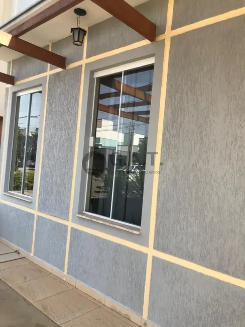 Foto 2 de Casa de Condomínio com 3 quartos à venda, 140m2 em Horto Florestal, Sorocaba - SP