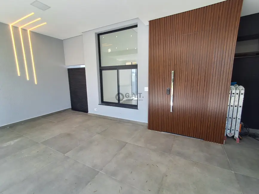 Casa de Condomínio com 3 quartos à venda, 200m2 em Aparecidinha, Sorocaba - SP - imagem 5 Foto 5 de Casa de Condomínio com 3 quartos à venda, 200m2 em Aparecidinha, Sorocaba - SP