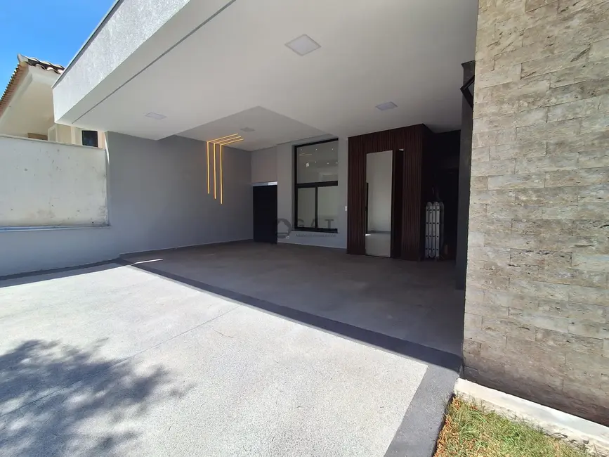 Casa de Condomínio com 3 quartos à venda, 200m2 em Aparecidinha, Sorocaba - SP - imagem 4 Foto 4 de Casa de Condomínio com 3 quartos à venda, 200m2 em Aparecidinha, Sorocaba - SP